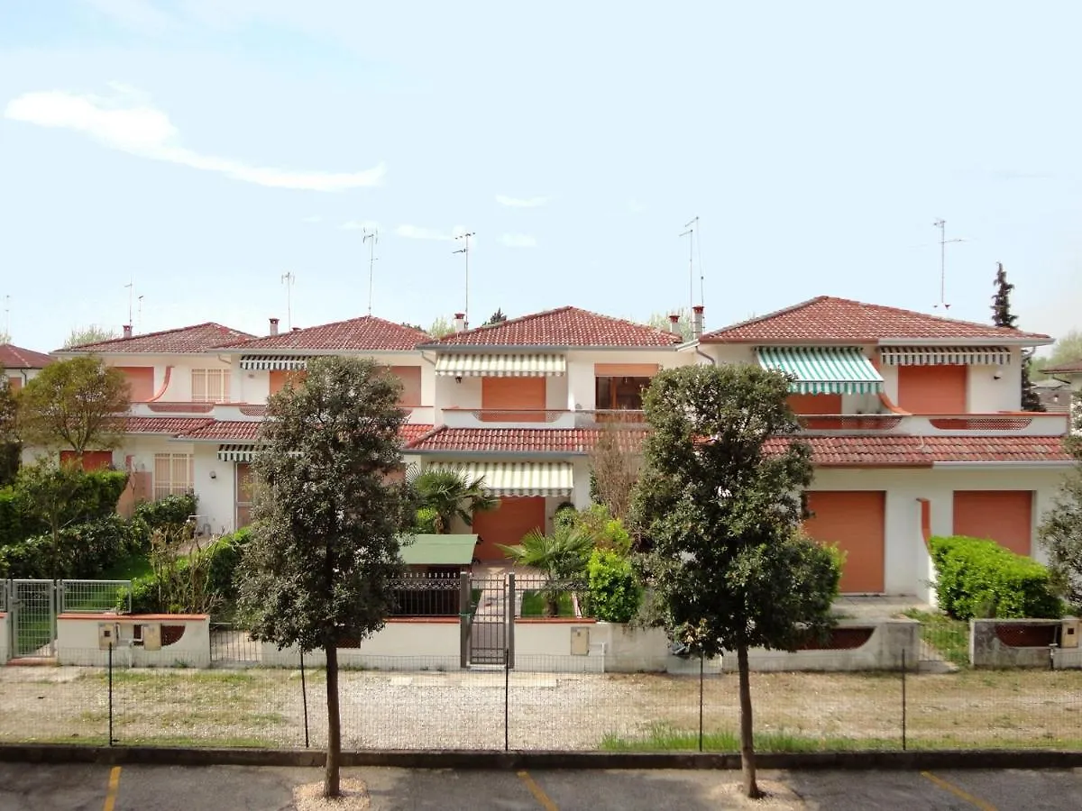 Holiday Home Porto Santa Margherita 40137